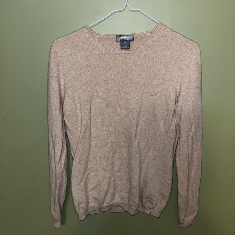 Neiman Marcus 100% cashmere cream sweater size medium